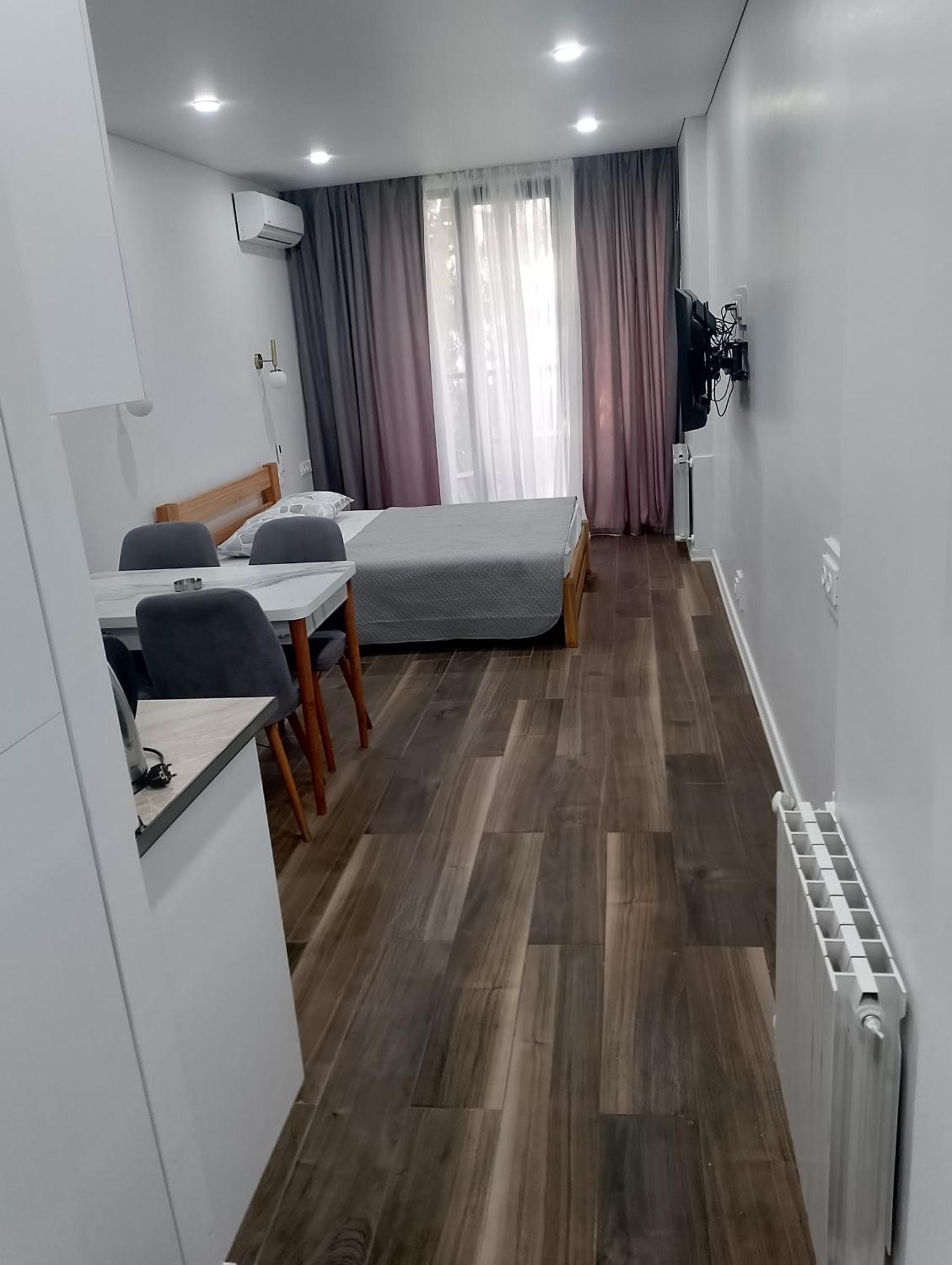 Next Apartments Batumi Eksteriør billede